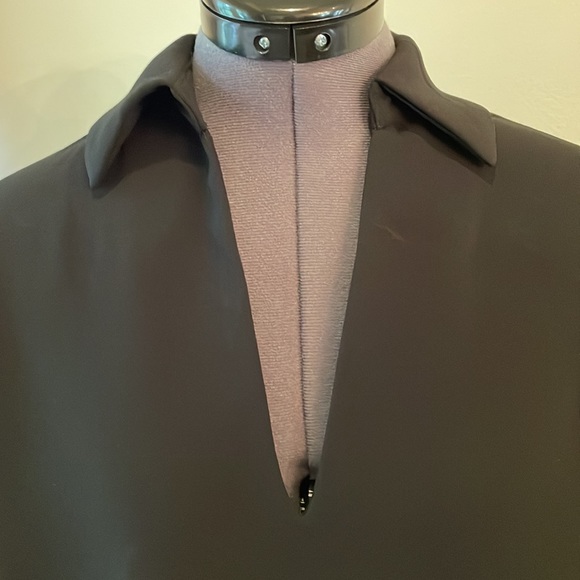 Zara oversized v-neck blouse with faux fur cuffs. Black size Small - Picture 2 of 9